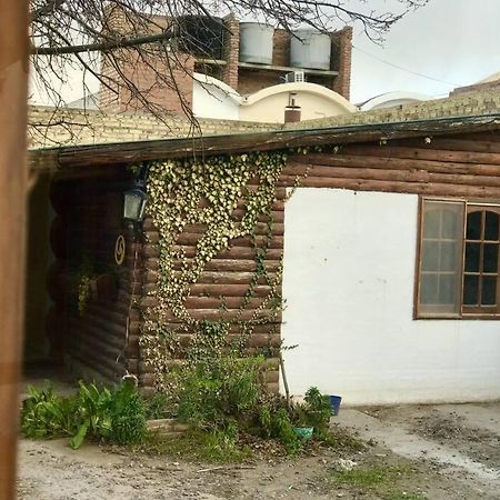 Pequena Casa De Troncos, Detras De Casa Principal No Trabajo Con Tarjeta De Credito Пуэрто-Мадрин Экстерьер фото