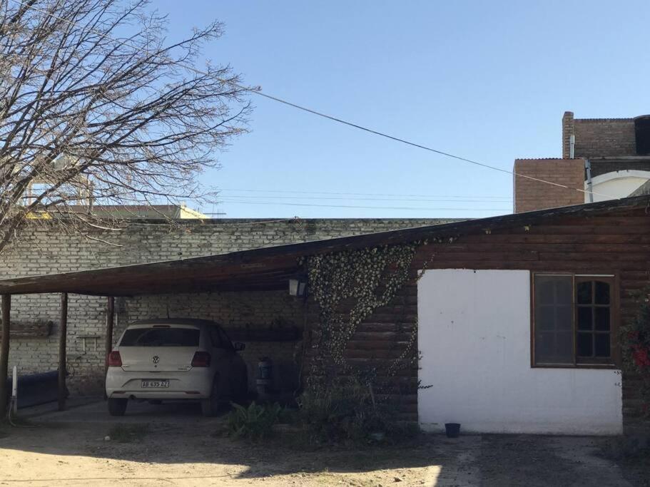 Pequena Casa De Troncos, Detras De Casa Principal No Trabajo Con Tarjeta De Credito Пуэрто-Мадрин Экстерьер фото